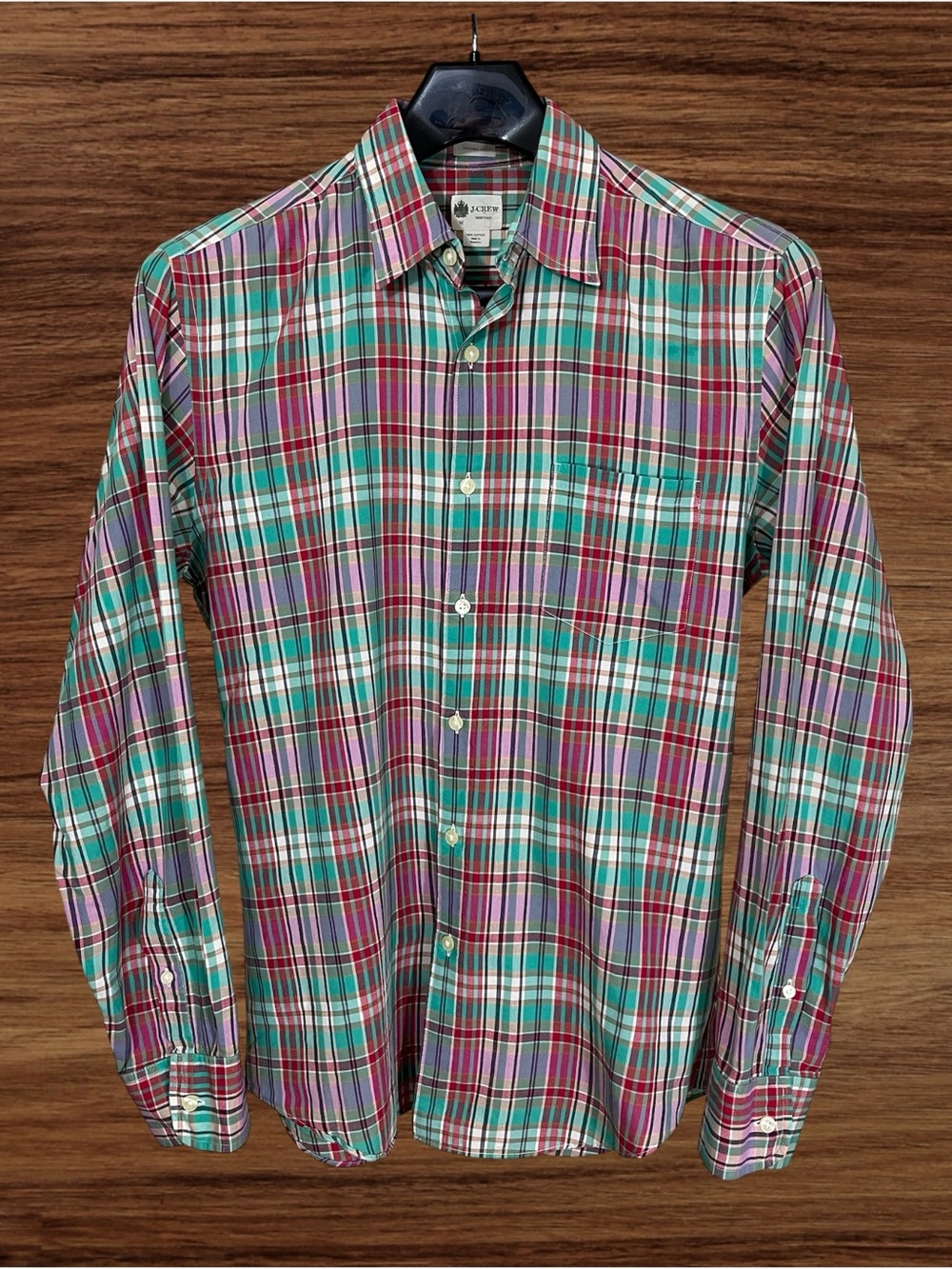 J. Crew Shirtings Men’s Tailored Fit Plaid Button Up Shirt. Medium